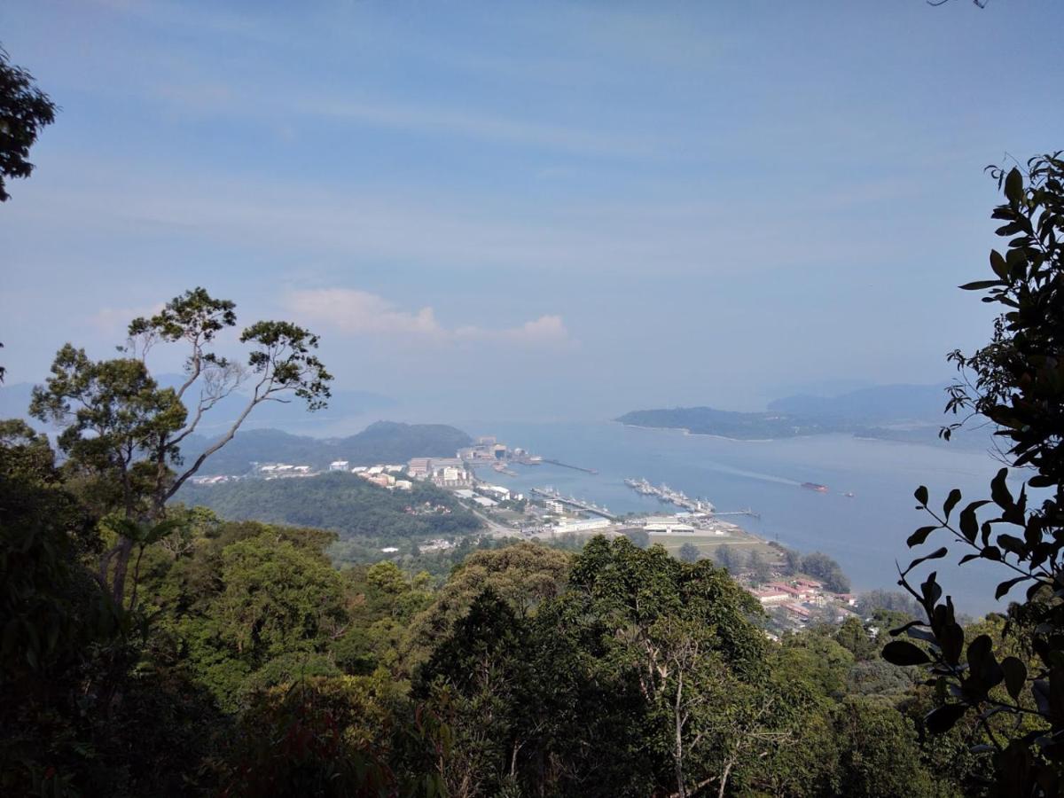 World Kids Fantasy Hotel Lumut Kültér fotó