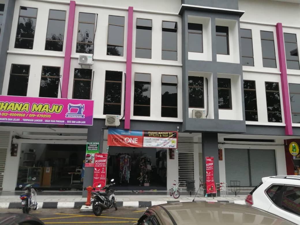 World Kids Fantasy Hotel Lumut Kültér fotó
